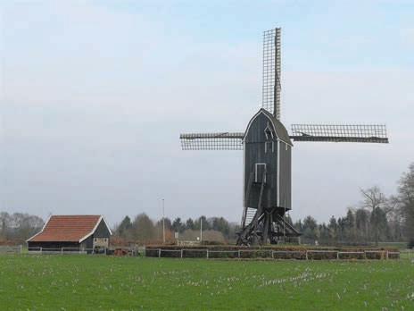 De tendermolen staat aan de Helmerstraat 401 te sselo, net voor de afslag naar het crematorium. oensdag en zaterdagmiddag is de molen van 12.00 tot 16.