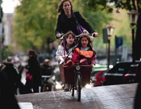 Voorwoord Voor een kwart van alle verplaatsingen pakt de Nederlander de fiets.