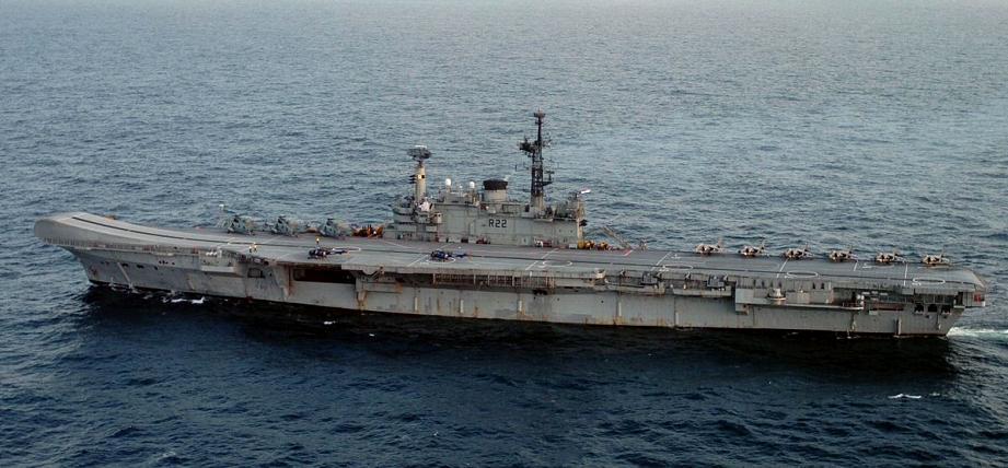 Bij de uitdienststelling (6-3-2017) waren ex-bemanningsleden van de Britse en Indiase marine aanwezig. Het verdere lot van het schip is nog onzeker.