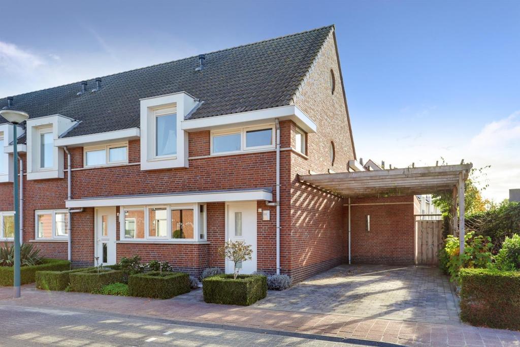 Instapklare woning In een rustige straat in Galder staat deze instapklare en levensloopbestendige woning die je bij binnenkomst direct zal verrassen.