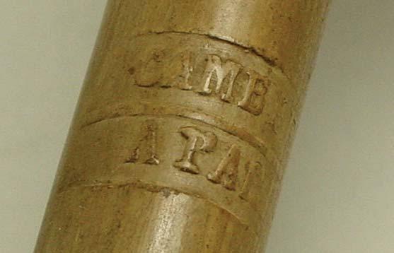 Op de oudste manchetpijpen van Gambier werd alleen dit merkje gezet terwijl het later, ongeveer vanaf 1840, in combinatie met Gambier à Paris voorkwam.