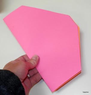 Uitwasbare lijm gekleurd papier naar keuze (ook restjes!
