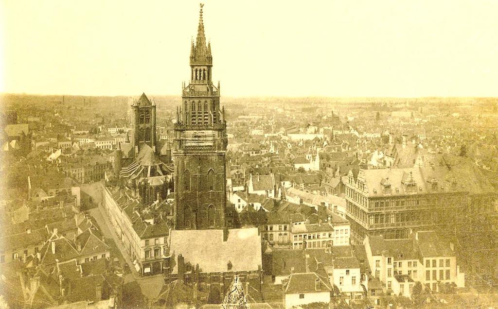 Gent rond 1886 vanaf St Baafs.