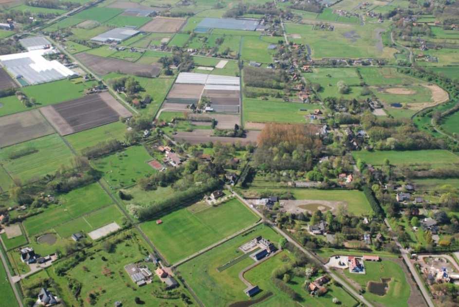 Oude zeekleipolders Grote delen van de polders van de huidige gemeente Westvoorne zijn ontstaan uit oude