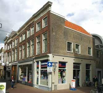 Dordrecht, Laan van Kopenhagen 100 Bouwjaar*: 2003 / 2012 Vloeroppervlak: 2.117 m² Verhuursituatie: Leegstand Kostprijs**: 2.207.