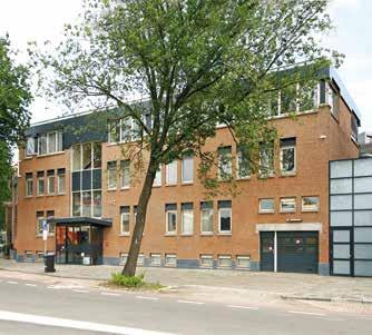 Utrecht, Oudenoord 325 Bouwjaar*: 1980 / 2005 Vloeroppervlak: 1.816 m² Verhuursituatie: Leegstand Kostprijs**: 2.550.