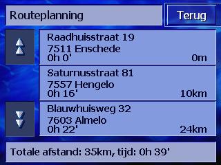 4.5.7 Informatie over de route weergeven Overzicht Voorwaarde U kunt gedetailleerde informatie over de route, zoals b.v. rijduur en totale afstand laten weergeven.