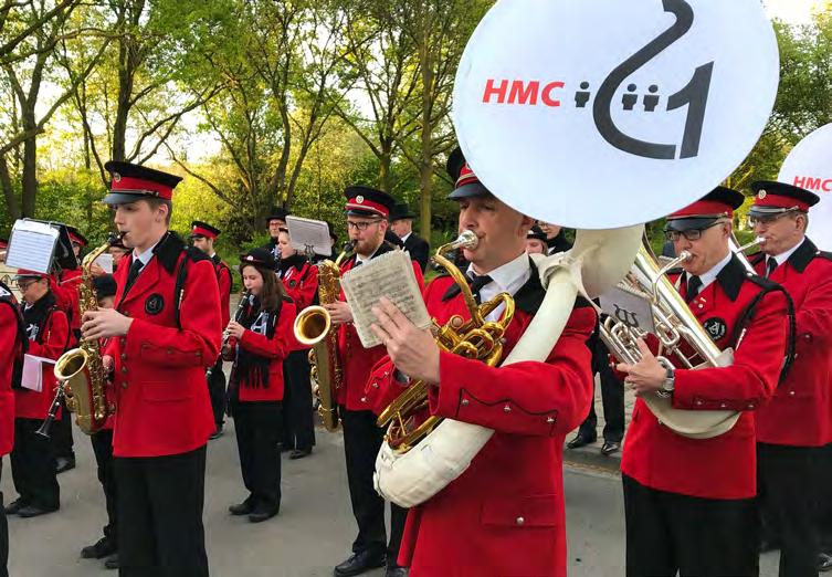 mei 2018 - Jaargang 8 - Nummer 2 Helmonds Muziek Corps Tussen de Maten digitaal Klik op de knoppen om HMC op verschillende manieren te bereiken. Inhoud: Woord van de redactie HMC ontmoet.