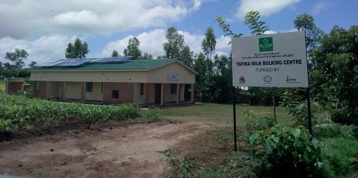 Verbetering toegang tot water Aan het eind van 2017 heeft de regionale vereniging voor zuivelboeren SHMPA, een watervoorziening neergezet naast drie zuivelcentra (tafika, Mangunda, Ntambanyama).