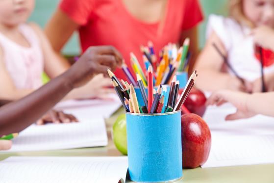 De meeste ouders doen zelf niet het verzoek om het kind groep 2 over te laten doen of later in groep 3 te laten starten.