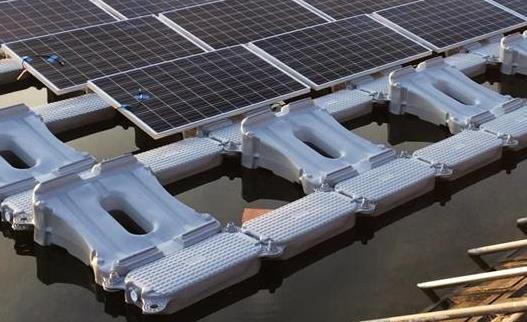 Systemen Ciel & Terre/ Profloating Sunfloat Floating Solar Panelen Glas-glas Glas-glas Bi-facial Solar tracking N.v.t.