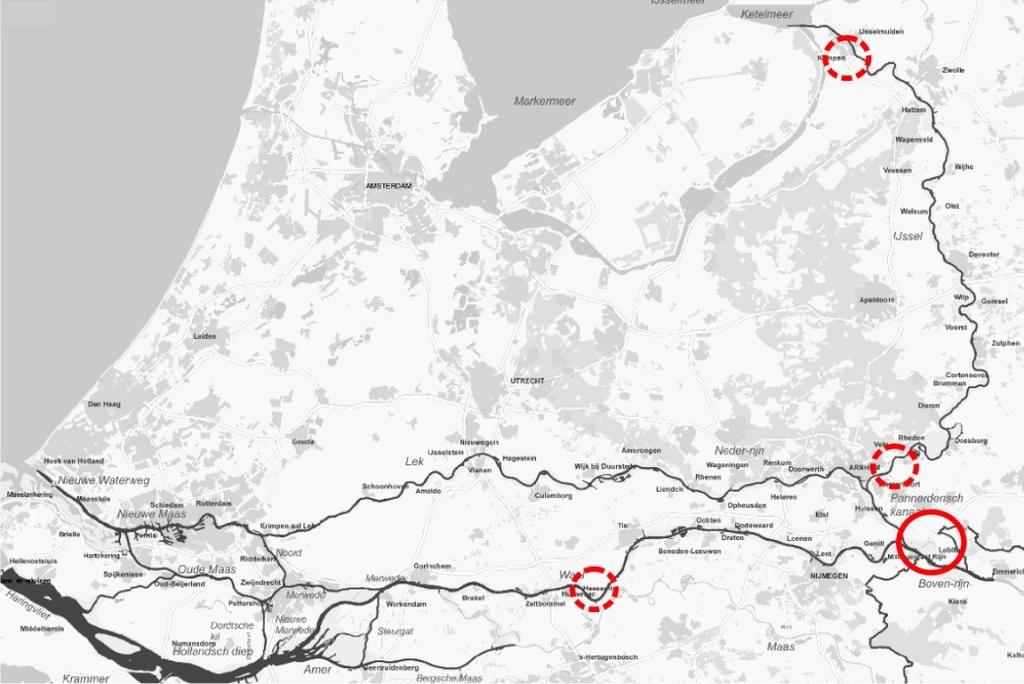 48 Alternatief 4: Rijnstrangen Accenten Kenmerken Bijdrage aan Eén grote ingreep Retentie Grote toevoeging aantal hectare aan rivierbed Waterstandsdaling op alle riviertakken Waterveiligheid