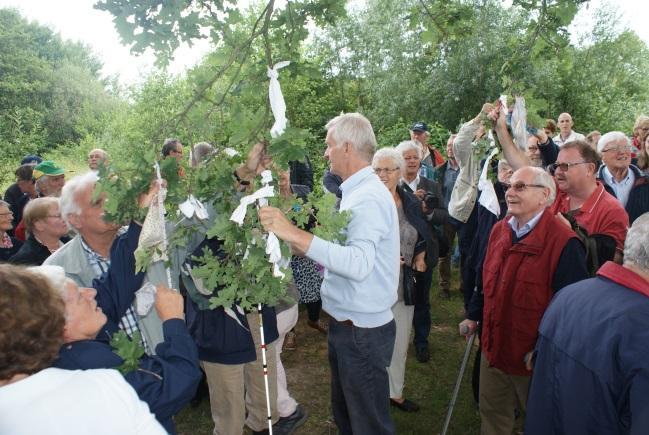 cohesie Het draait om de gemeenschap Middel: mensen in staat stellen tot