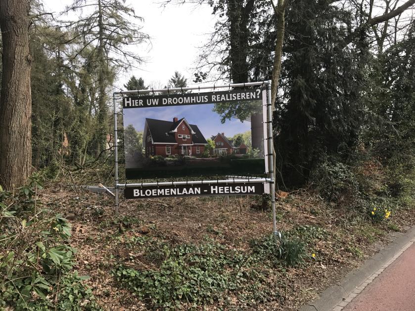 LET OP! GENOEMDE PRIJS VAN 295.000,- K.K. IS ALLEEN VOOR AANKOOP VAN DE BOUWGROND. Recent is gestart met de verkoop van twee uniek gelegen bouwkavels aan de Bloemenlaan in Heelsum.