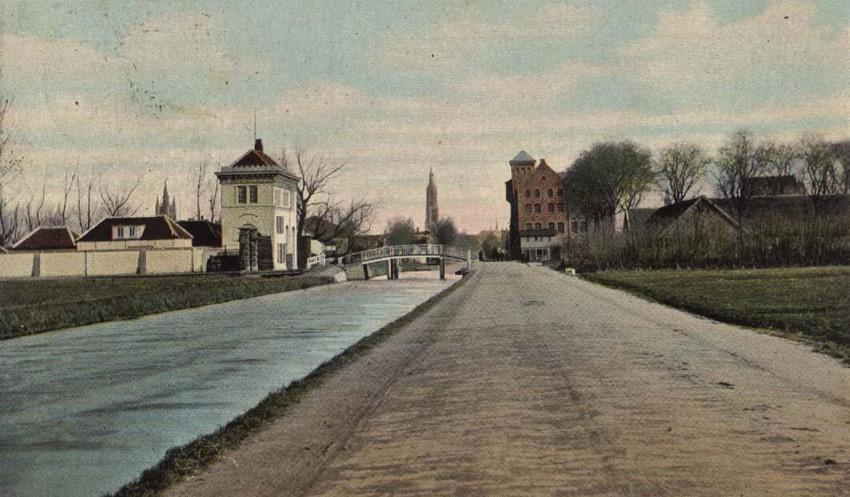 Poortgebouw, Mosjesbrug, Alex