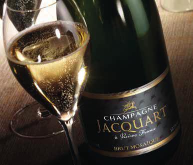 Champagne Jacquart is in 1962 opgericht door een kleine groep wijnboeren die gezamenlijk een nieuw merk wilden lanceren om zo minder afhankelijk te