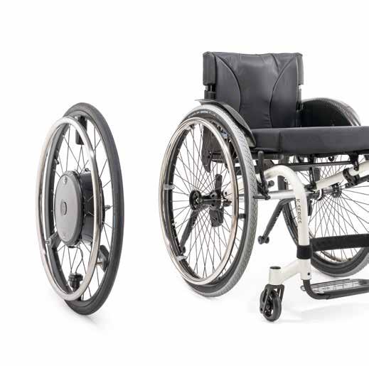 GEMAKKELIJKER BEWEGEN Het concept van de e-motion is verrassend simpel: Je kunt de e-motion aandrijfwielen op bijna iedere handbewogen rolstoel plaatsen met behulp van twee discrete brackets.