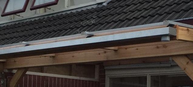 Daarom is het zeer verstandig om een dakgoot te monteren aan uw dak.