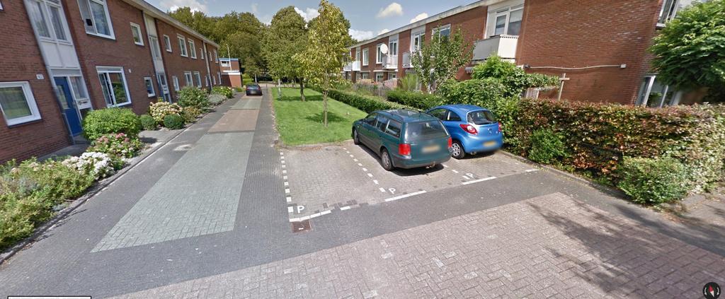 Aanleiding In de buurt is sprake van vernieuwing van vastgoed en de openbare ruimte. De hofjes liggen naast de zelfbouwlocatie Louis Bouwmeesterstraat.