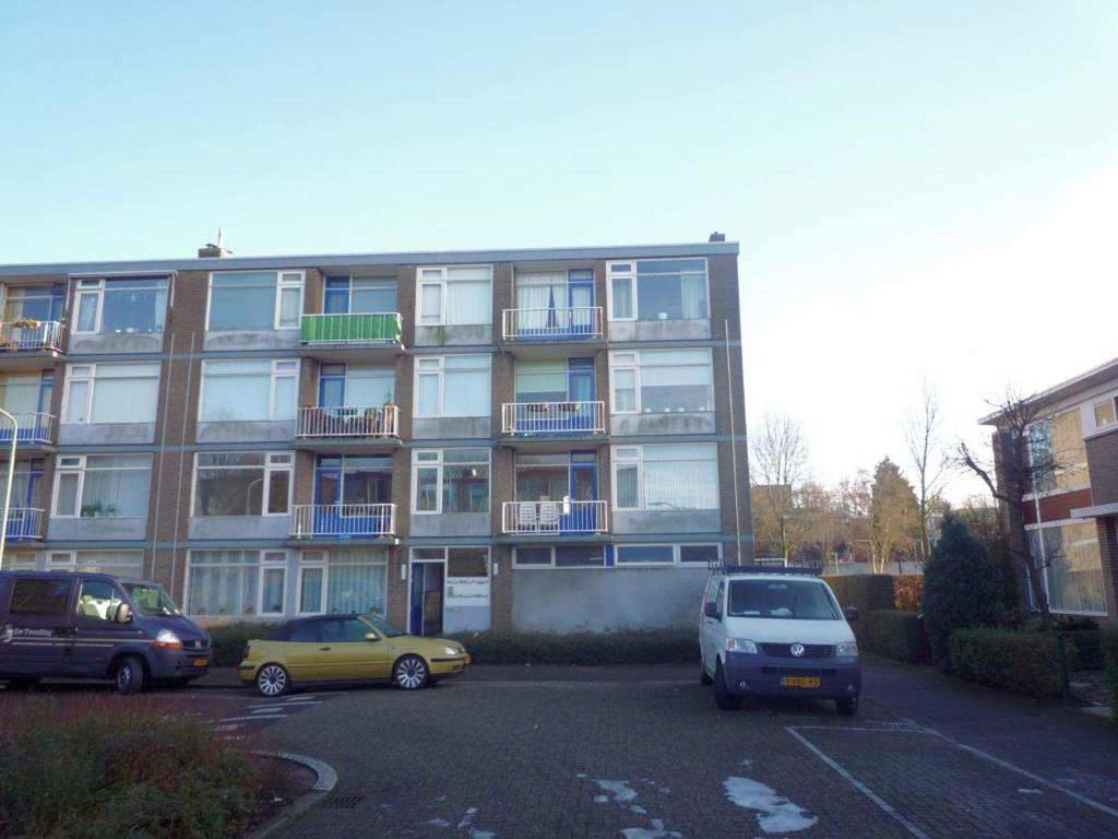 gelegen drie kamer hoekappartement