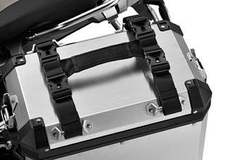 [1] BAGAGEPROGRAMMA [2] [3] [1] Draaggrepen voor aluminium koffersysteem De praktische draaggrepen vereenvoudigen het vervoer van de aluminium koffers van en naar de BMW.
