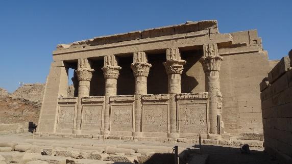 00uur bezoek aan een van de absolute hoogtepunten van Luxor: de tempel van Karnak.