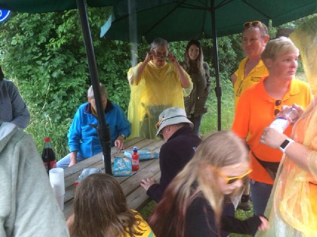 Donderdag 14 Juni dag 3 van de 4daagse 2018 We beginnen heerlijk uitgerust aan dag 3 nadat we hebben genoten van een rustdag, helaas begonnen we aan een regenachtige dag 3 van de