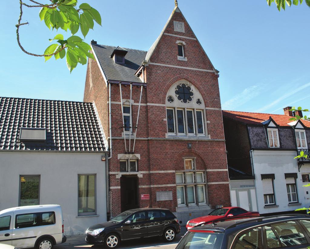 AG VESPA VERKOOPT Dorpstraat 3 2040 Berendrecht AG VESPA verkoopt het voormalige gemeentehuis in het centrum van Berendrecht, tegenover de kerk.