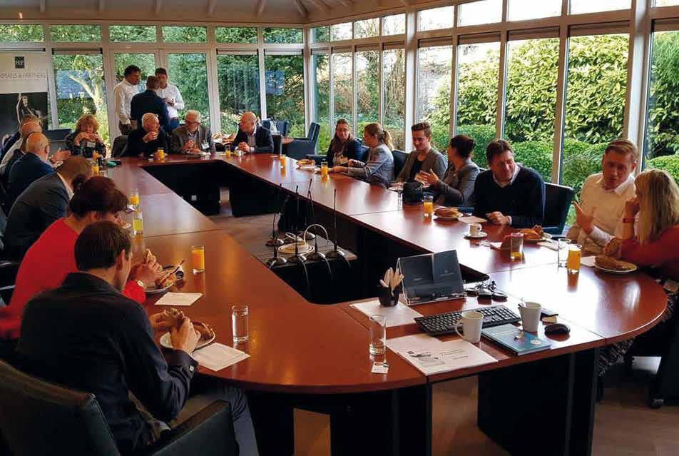 Bij Startersnetwerk Hoeksche Waard komen gevestigde en nieuwe ondernemers samen om te groeien, in een gezellige setting natuurlijk.