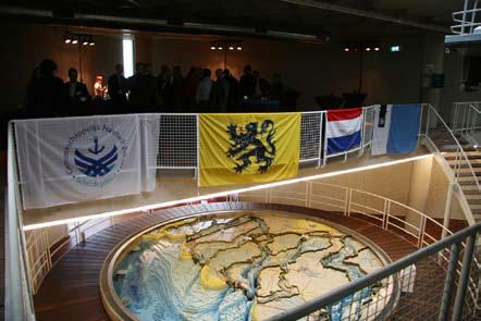 GNB Infodag 2009 in teken van ketenwerking Het Topshuis van Rijkswaterstaat Zeeland was dit jaar de plaats van samenkomst voor de externe relaties van het Gemeenschappelijk Nautisch Beheer van de