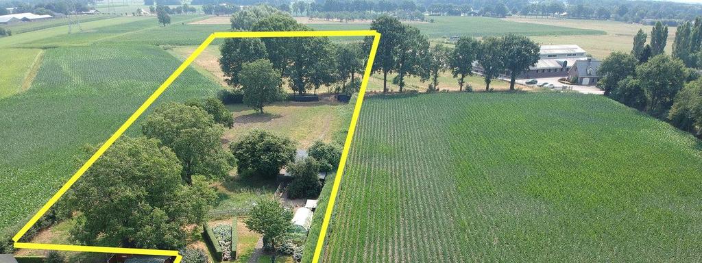 GOORSEDIJK 50 - MIERLO Op schitterende landelijke woonlocatie gesitueerde vrijstaande verbouwde woning met paardenstallen welke op een zeer ruim perceel is gelegen.