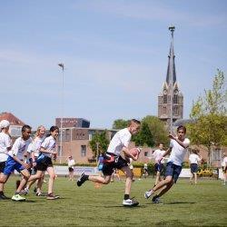 Ook politie, leger, een opleiding of baan in de gezondheidszorg of onderwijs.