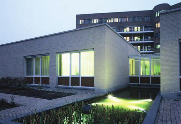 172,-) 1 1987-1999: Integratie van 2 bestaande ziekenhuizen Sint-Camillus en Sint-Augustinus (nieuwbouw en renovatie, 58.