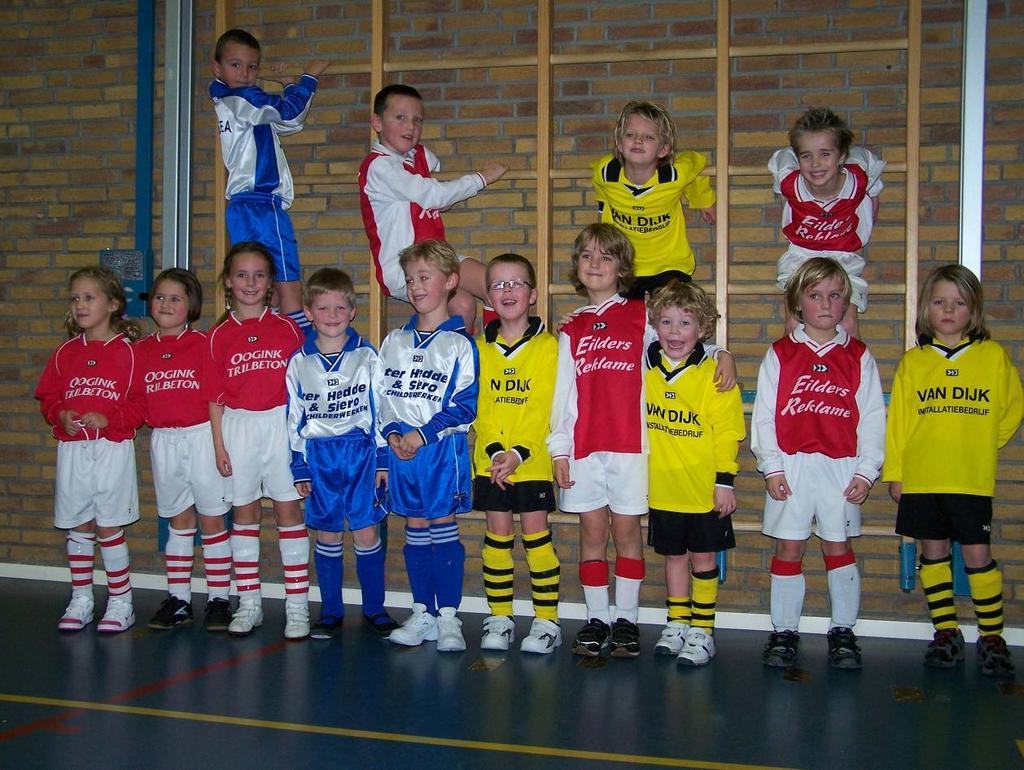 Op zaterdag 18 september 2010 startte het vijfde seizoen van de F-League voor mini F- pupillen (4-6 jarigen) bij RKSV De Zweef. Tot en met 11 december werd er iedere zaterdagochtend tussen 9.30 10.
