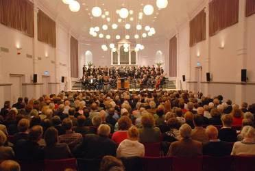 zon 6 jan Nieuwjaarsconcert En nu weer eens een bijzonder uitstapje, hou je van klassieke muziek of André Rieu? Dan vind je dit misschien ook wel een leuke middag.