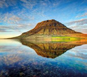 Op IJsland wisselt de natuur het ene na het andere hoogtepunt af: bulderende watervallen, fascinerende geothermische gebieden, glanzende