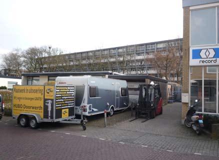 en geel (baksteen). De hoogte van de bebouwing varieert van drie tot zes meter.