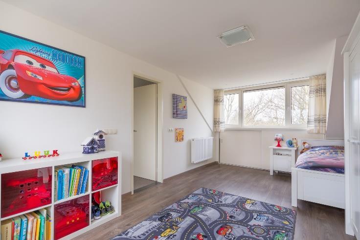 toilet, badkamer en woonkamer/keuken en de