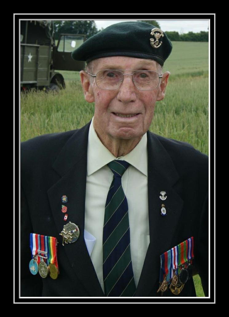 We received the sad news that Colin Criddle is deceased. Colin always visited the grave of his friend Vernon in Brunssum. They fought together against the Nazi's. Colin is a true friend of Brunssum.
