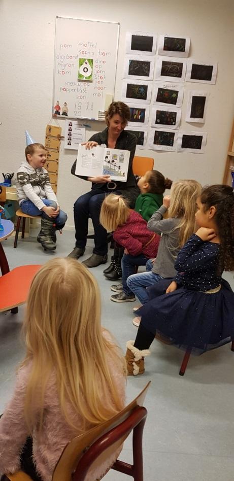 Leeftijd doelgroep: 6-12 jaar Lelystad, 31 januari 2019 Kindervoorstelling bij FlevoMeer Bibliotheek Vrijdag Blijdag met Theater Tim Op Vrijdag