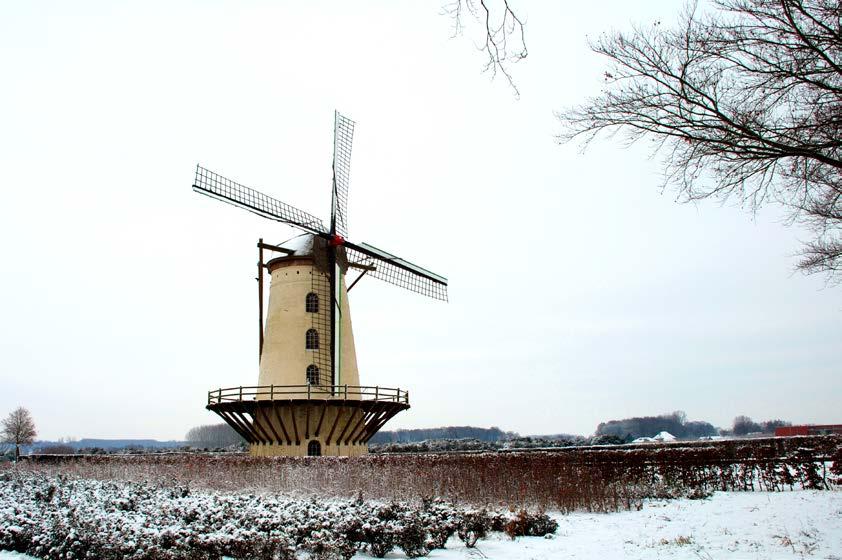 DE MOLEN IN HET LANDSCHAP Een molen wordt nooit zomaar op een willekeurige plek gebouwd. Hier wordt heel goed over nagedacht.