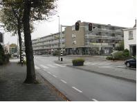 Oegstgeesterweg kijkend richting rotonde Rijnsburgerweg VRI Tramstraat Oranjelaan Oegstgeesterweg Landelijke richtlijnen EHK GOW II Aanwezige kenmerken Stremmingsfactoren 2x1 rijstrook 2x1 rijstrook