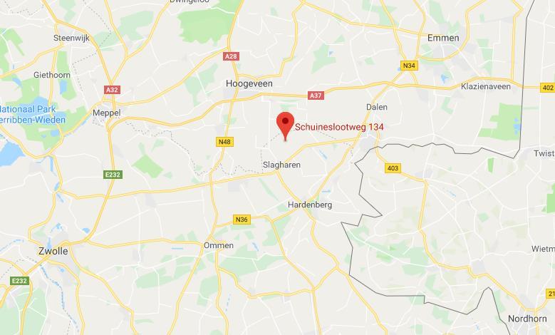 3. LOCATIE: Schuinesloot is een dorp behorend tot de gemeente Hardenberg in de Nederlandse provincie Overijssel.