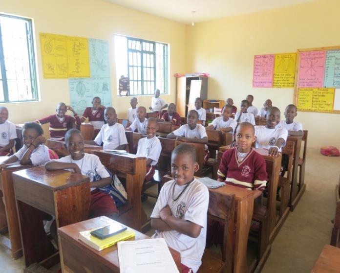 SAMENVATTING Aanvraag Nederlandse stichting: Stichting Moving On ANBI: 810019048 Lokale partner in Oeganda: Children's Welfare Mission Project 18.