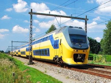 6. Netwerkperspectief voor Midden-Nederland: knelpunten op de assen Confrontatie met nationale verbindingen In combinatie met de Intercity s naar de andere landsdelen doen zich echter enkele