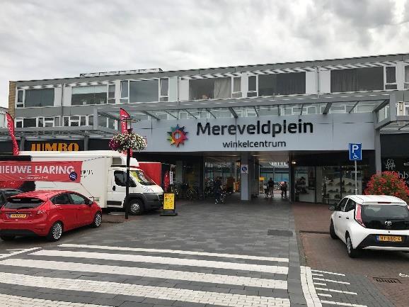 Omgevingsfactoren Winkelcentrumcentrum Mereveldplein is het winkelcentrum van De Meern voor alle dagelijkse boodschappen.