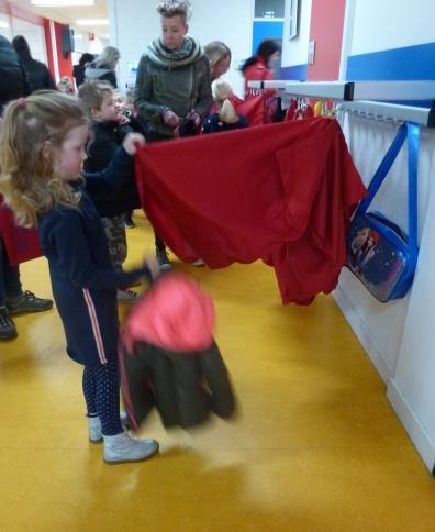 Hiervoor is bewust gekozen omdat kleuters aan het eind van de week vaak moe zijn.