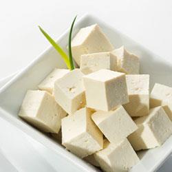 taardige producten, o.a.: Tofu butter, Veggie cheese, Mag je beschermde aanduidingen (melk, boter,