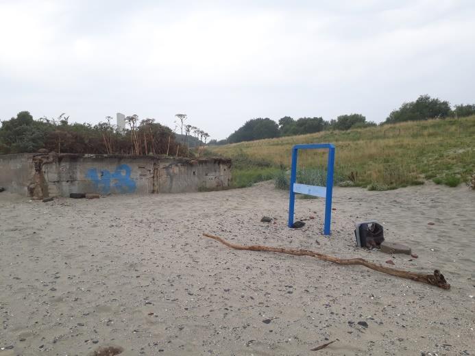 Foto G: caisson op het zuidelijk strand met