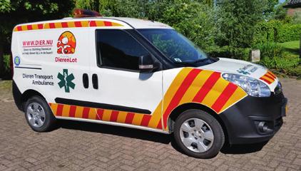 OPEL COMBO CARGO 1.3 CDTI - HANDGESCHAKELD DIERENLOT DIEREN TRANSPORT AMBULANCE Van het type Dieren Transport Ambulance rijden er inmiddels ongeveer 35 rond in Nederland.